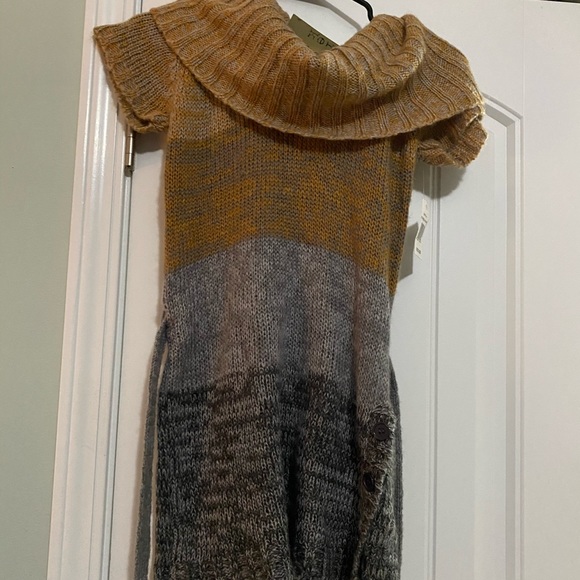 Girl’s/Teen Belted tunic (Derek heart brand ) - Picture 6 of 16